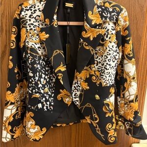 Alexia Admor Black, Gold, and White Patterned Blazer
